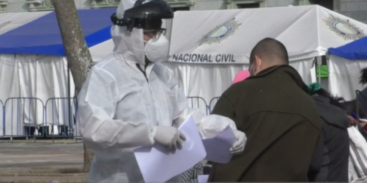 Autoridades de Salud temen que í“micron se encuentre en el paí­s