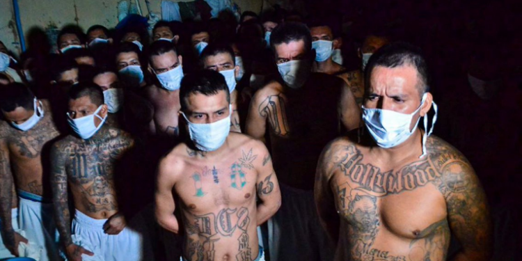 Autoridades del sistema penitenciario acceden al traslado de integrantes del barrio 18 a otras prisiones