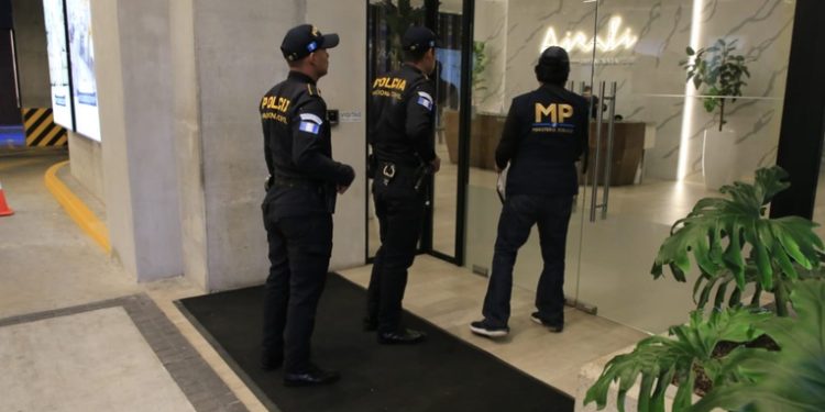 Autoridades desarticulan estructura dedicada a estafas de visa americana