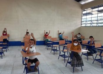 Autoridades educativas dejan a discreción de directores de establecimientos suspensión de clases