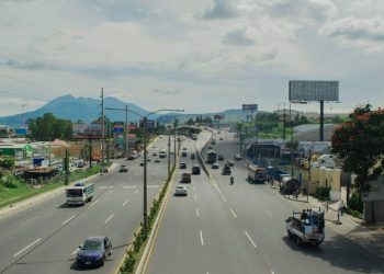 Autoridades garantizan limpieza en vías turísticas para Semana Santa