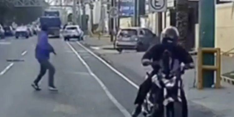 Autoridades investigan el asesinato de capitana del Ejército en atentado