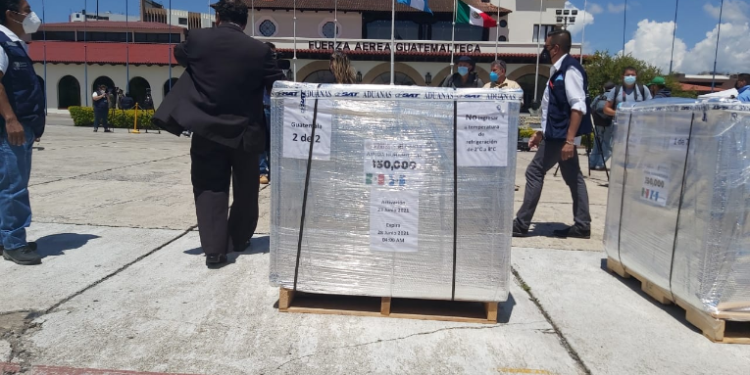 Autoridades mexicanas donarán segundo lote de 150 mil vacunas a Guatemala