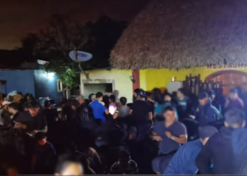 Autoridades mexicanas rescatan a 144 migrantes guatemaltecos