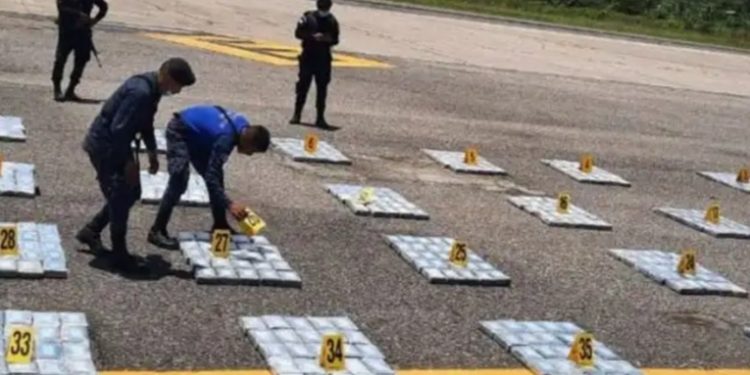 Autoridades militares señalan que narcotraficantes prefieren cultivar y producir droga en el país