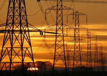 Autoridades reconocen varios sectores del paí­s sin energí­a eléctrica
