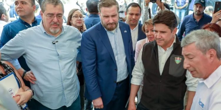 Autoridades supervisan futura primera línea del metro