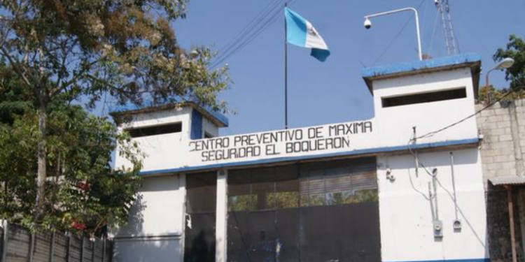 Autorizan protocolos sanitarios para visitas en cárceles