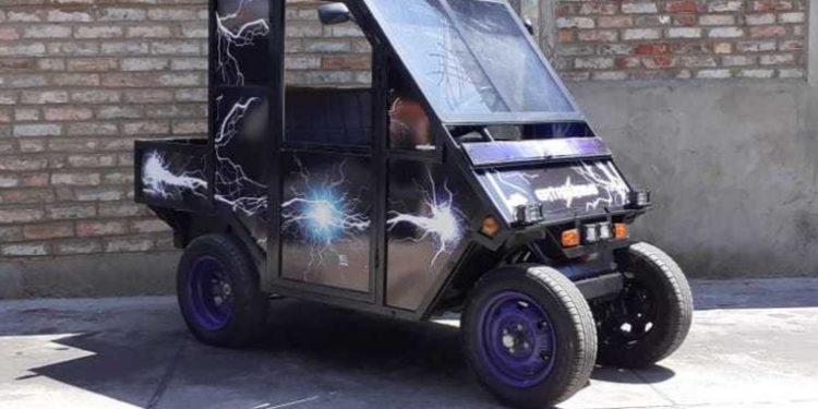 Autos eléctricos tipo -transformer-: los curiosos coches de un venezolano que sueña con superar a Tesla