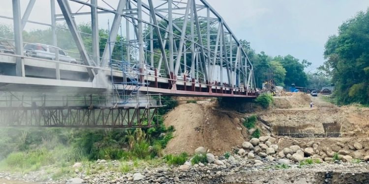 Avanzan trabajos de reforzamiento en puente Nahualate con colaboración de sector privado