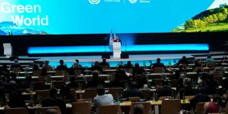 Azerbaiyán defiende el petróleo y el gas en la COP29