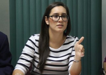Bancada VOS solicita separación de Karina Paz de su cargo en la junta directiva del Legislativo