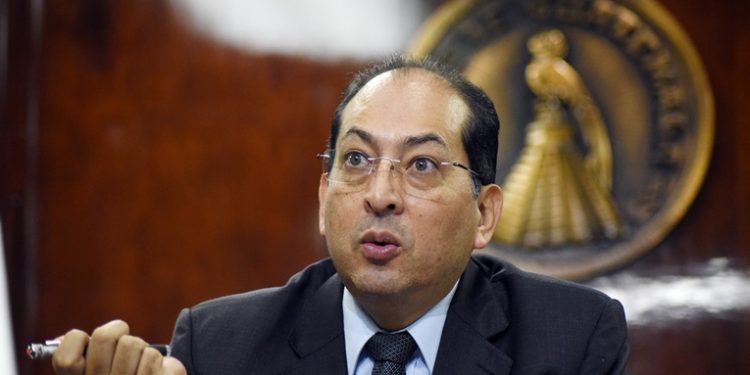 Banco de Guatemala proyecta crecimiento de ingresos por remesas familiares