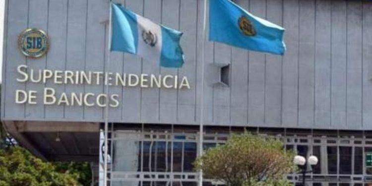 Bancos estarán cerrados el viernes desde el medio día