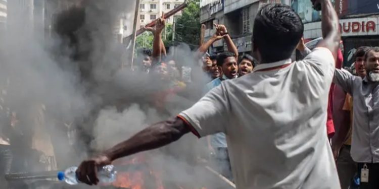 Bangladesh: 91 personas mueren en protestas contra gobierno