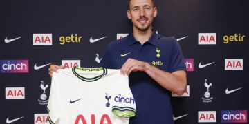 Barcelona cedió al defensa Clement Lenglet