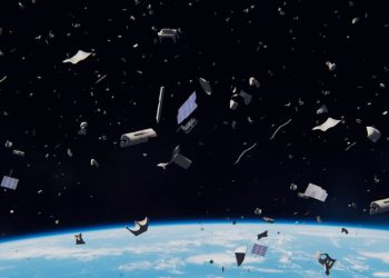 Basura espacial en la órbita de la Tierra pesa más que un tren cargado de 70 vagones