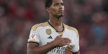 Bellingham decide el clásico: golazo y 1-2 en el minuto 92