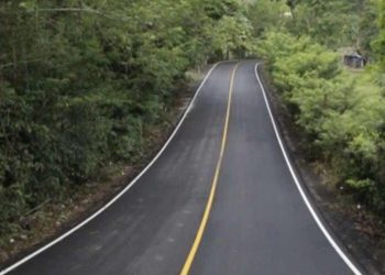 Bernardo Arévalo promete completar carretera clave en Zacapa e Izabal tras reunión con alcaldes