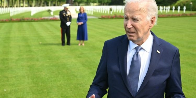 Biden afirma que consiguió fondos para Irak