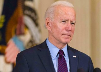 Biden causa polémica por comentario contra los latinos