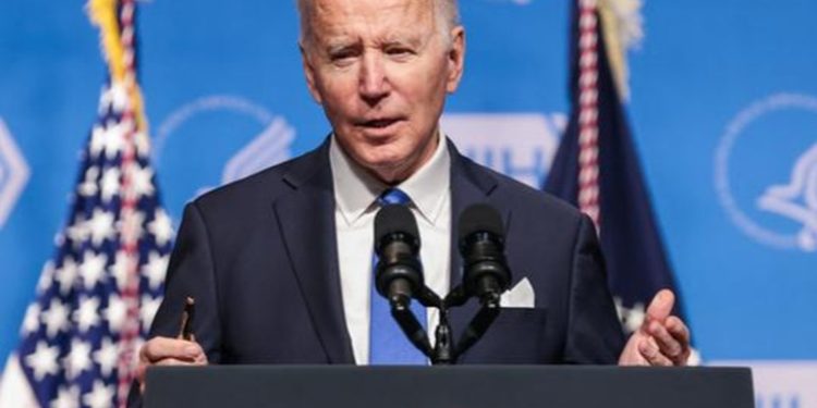 Biden dice que candidatura de Trump lo motiva a buscar reelección
