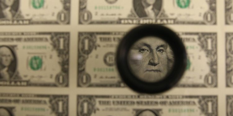 Biden está destruyendo el dólar, afirma el presidente de la Duma Estatal rusa