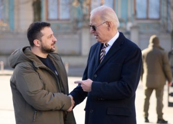 Biden llega a Kiev: una visita acordada con Rusia y con alerta aérea sin ataques
