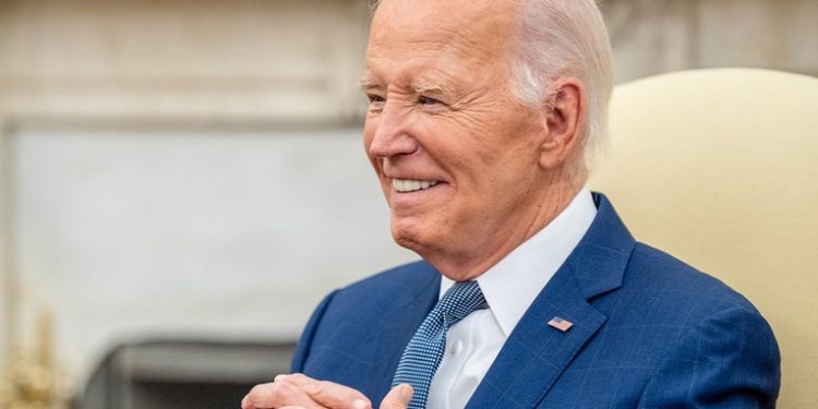Biden presenta un plan para evitar el abuso del poder presidencial