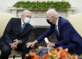 Biden y AMLO buscan hoy respuestas a esperada ola de migrantes ante posible fin de medida protectora