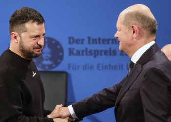Bild: EE.UU. y Alemania buscan obligar a Ucrania a sentarse a la mesa de negociaciones con Rusia