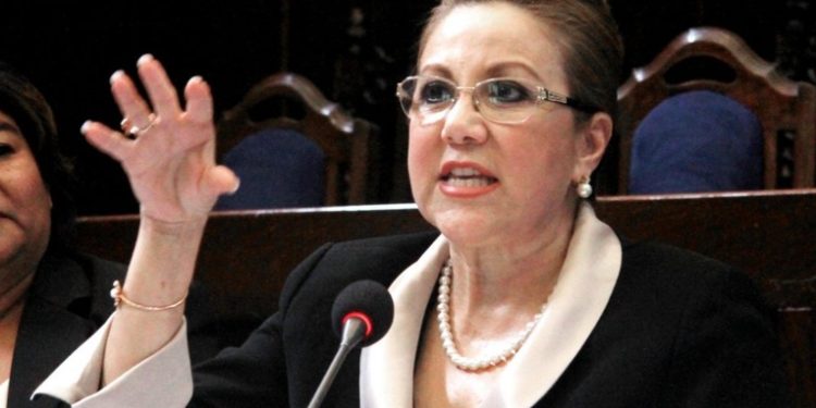Blanca Stalling podrí­a recibir saldos caí­dos hasta por 5 millones de quetzales