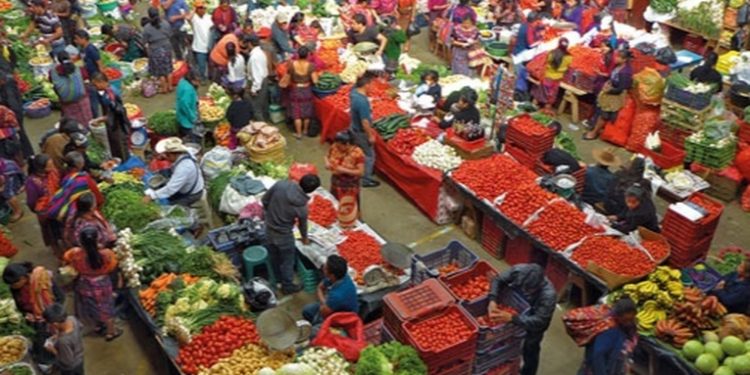 Bloqueos de acceso impactan en el abastecimiento de productos en la ciudad