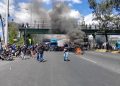 Bloqueos en varias carreteras por rechazo al seguro obligatorio