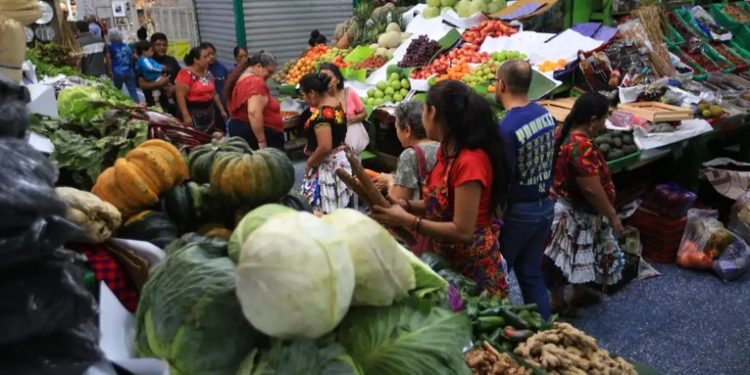 Bloqueos generan pérdidas de más de Q2 mil millones en comercio exterior