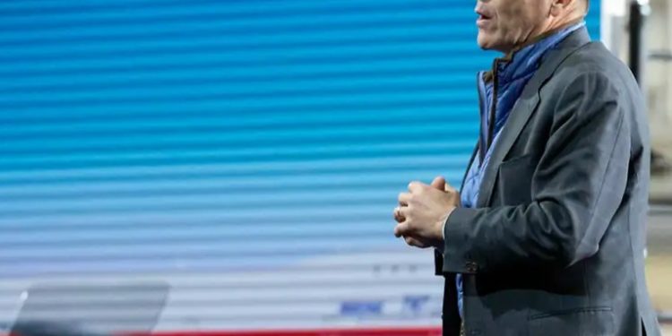 Boeing anuncia renuncia de director ejecutivo