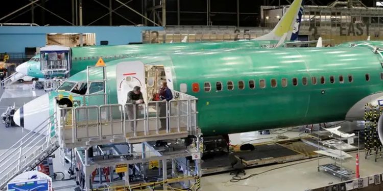 Boeing despide al responsable de los aviones 737 Max