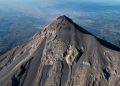Boletín de Insivumeh advierte posible incremento de lahares en el volcán de Fuego por lluvias