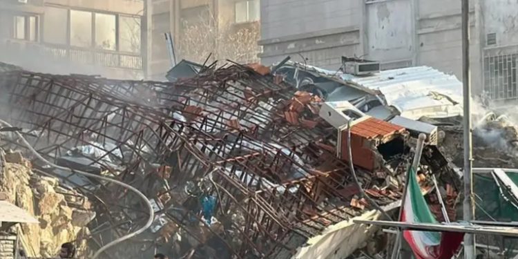 Bombardeo contra embajada iraní en Siria deja once muertos