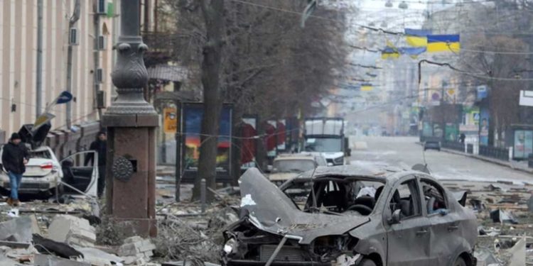 Bombardeo ruso en Járkov: Muere un niño de 10 años y su abuela en trágico ataque