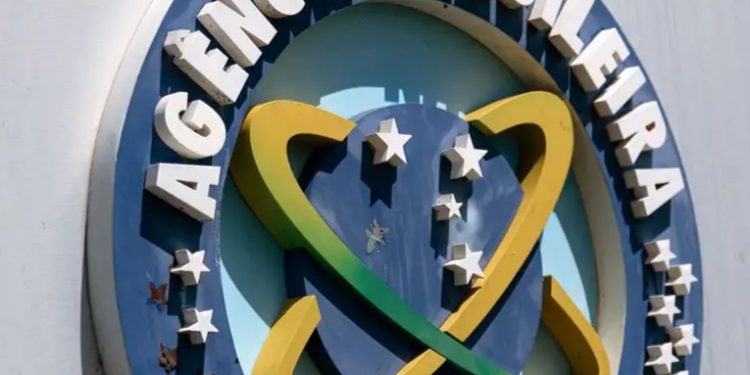 Brasil: Lula despide a número dos de agencia de inteligencia