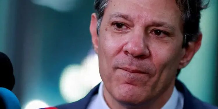 Brasil no prevé tomar represalias contra aranceles de EE.UU.