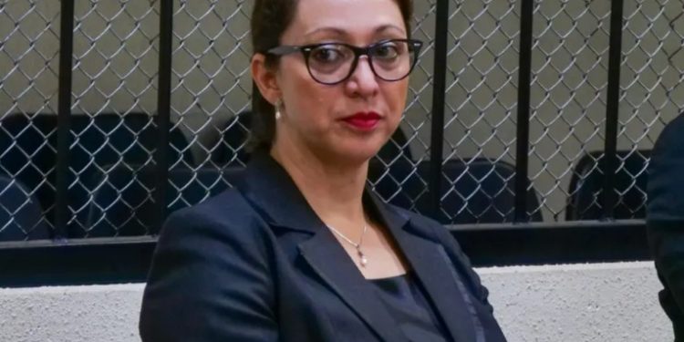 Brian Nichols, subsecretario de Estado de EE.UU., condena fallo contra Virginia Laparra