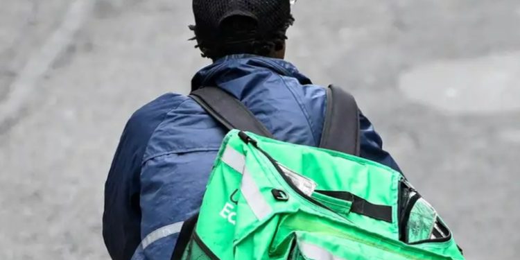 Bruselas acuerda regular plataformas digitales como Uber