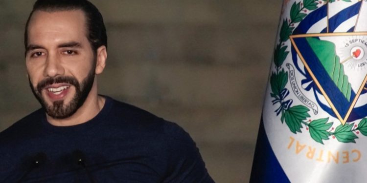 Bukele da una 'vuelta de tuerca' para potenciar su economía más allá del bitcóin