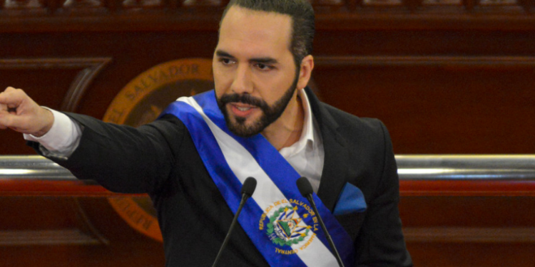 Bukele desmiente informaciones sobre un posible 'default' en El Salvador.