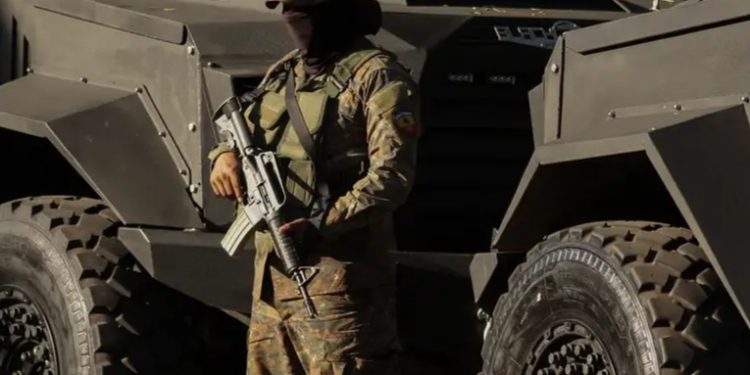 Bukele despliega 6.000 efectivos contra pandilleros