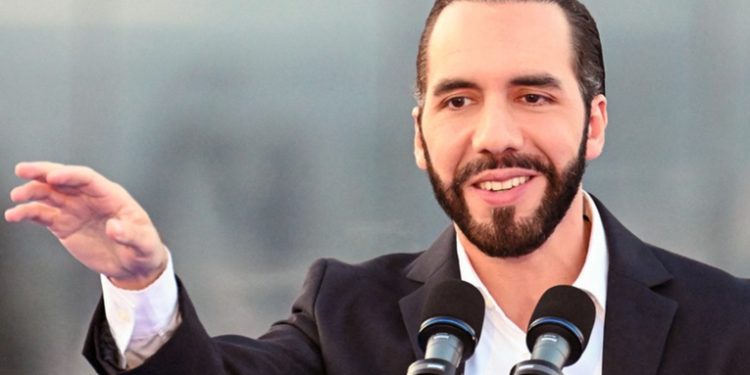 Bukele explica por qué las sanciones no pueden hacer que colapse la economía rusa