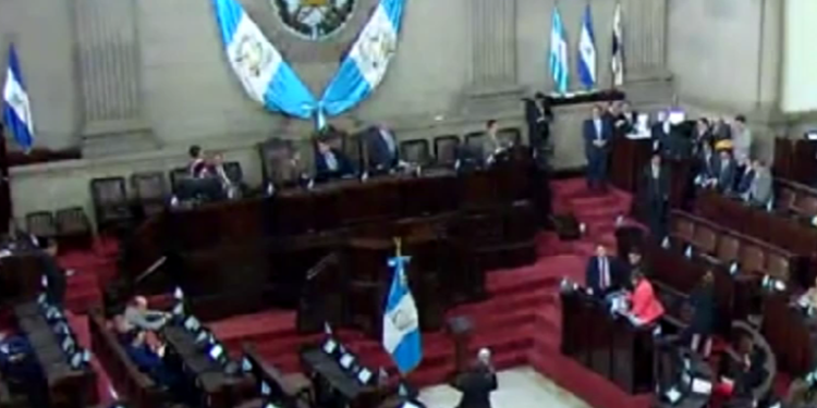 Cámara de Industria Rechaza Aumento de Q4 Mil Millones al Presupuesto 2024