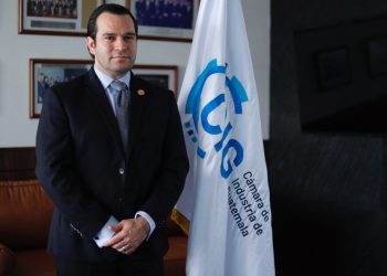 CACIF pide declarar inconstitucional suspensión por campaña anticipada